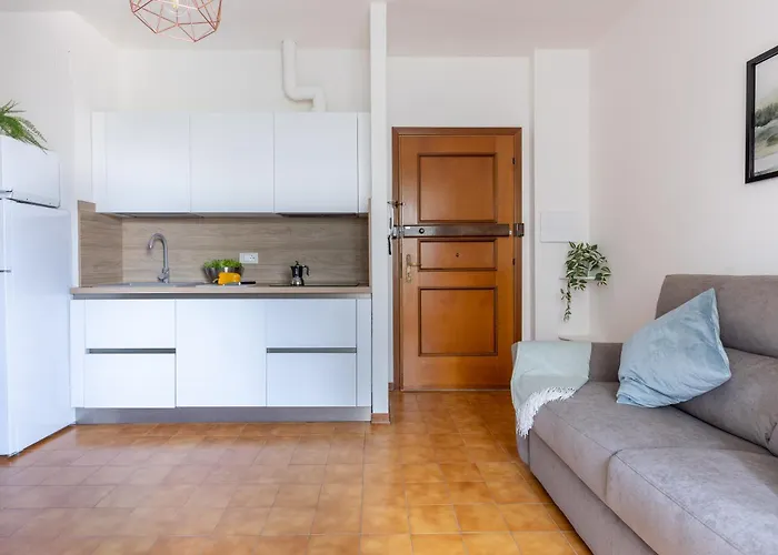 Pisa Cisanello - Comfy Apartment With Balcony!